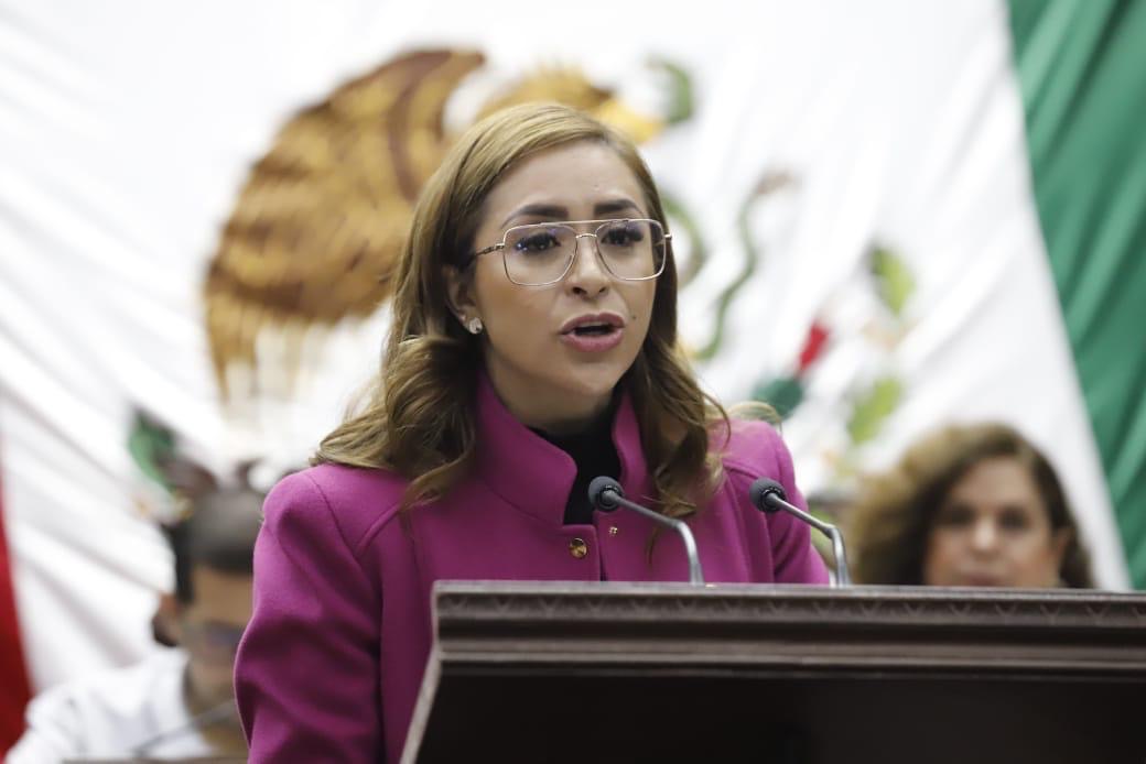 Grecia Aguilar presenta iniciativa para garantizar flexibilidad laboral y fomentar la crianza activa*