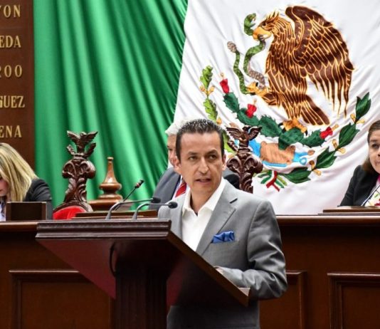 Propone diputado Toño Salas garantizar derechos a madres trabajadoras y sus hijos