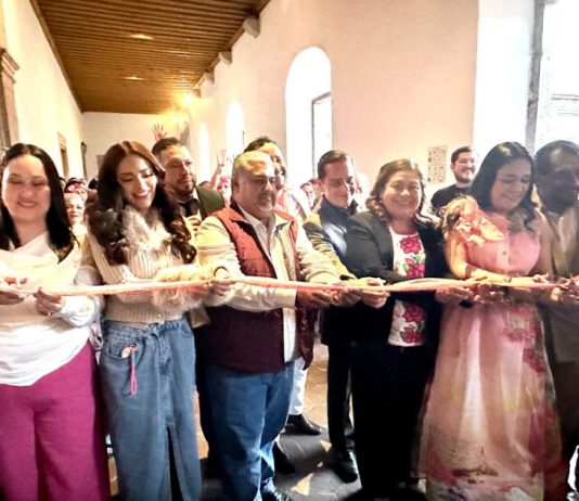 Inauguran exposición fotográfica de “Mujeres Sobrevivientes de Cáncer”