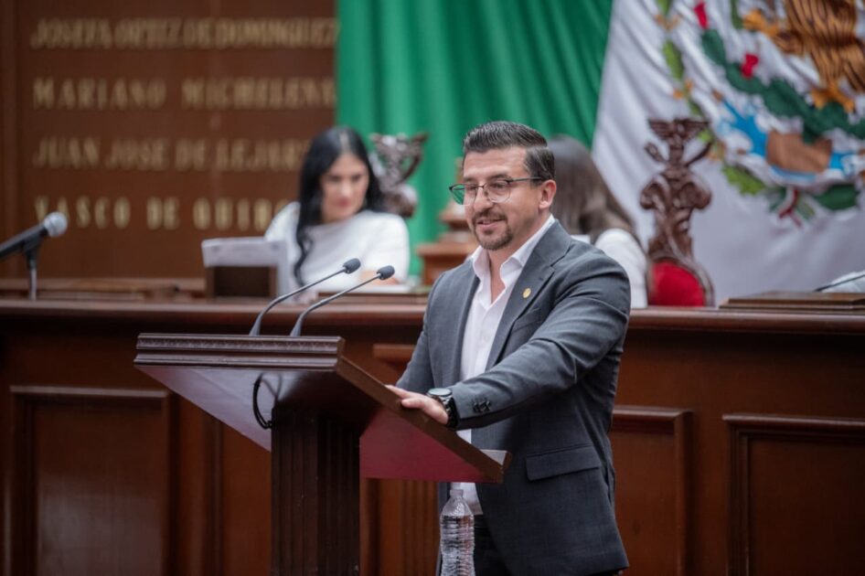 Es inaceptable e ilegal que el diputado Bautista Tafolla use recursos públicos para promocionarse en el Distrito XV de Pátzcuaro: diputado Toño Mendoza