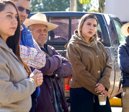 Damos seguimiento a la obra de la carretera Cuitzitán–Ixtaro en Salvador Escalante: Dayana Pérez