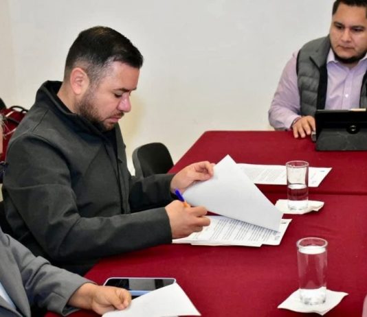 Reforma constitucional para frenar deudas a largo plazo, cuidará el dinero público de todas y todos los michoacanos: Reyes Galindo