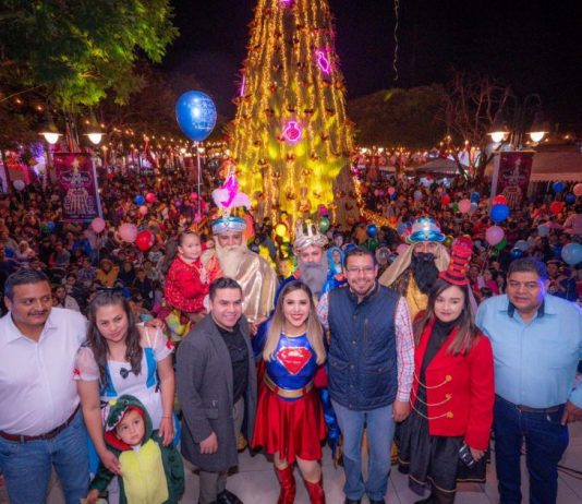 Dayana Pérez Mendoza fortalece la ilusión de la niñez con la Caravana de Reyes Magos en Salvador Escalante