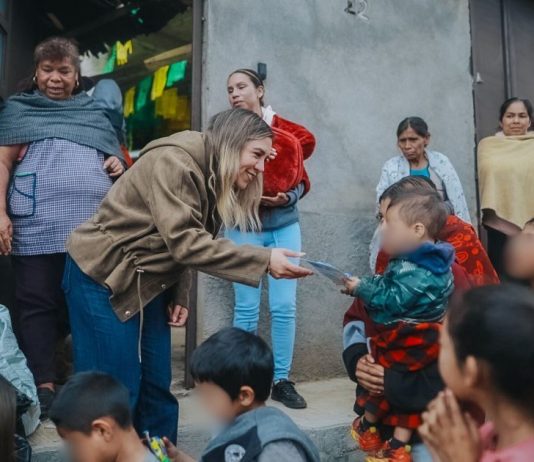Dayana Pérez Mendoza refrenda su compromiso con la niñez durante visita a Opopeo