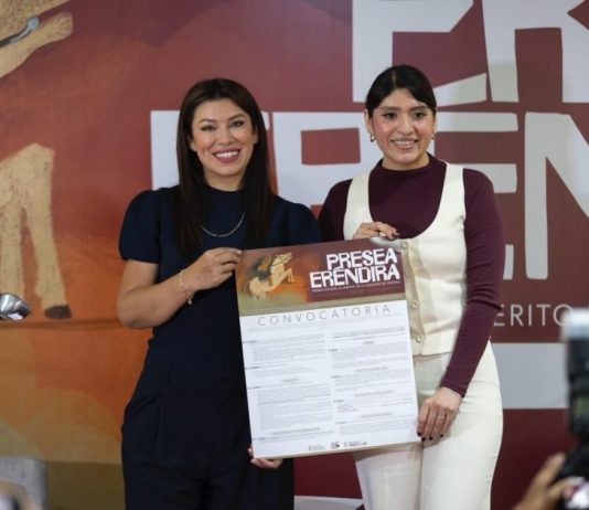 Las niñas también hacen historia: lanzan convocatoria a la Presea Eréndira