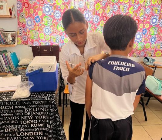 Vacunación contra el sarampión llegará a escuelas de 23 municipios de Michoacán
