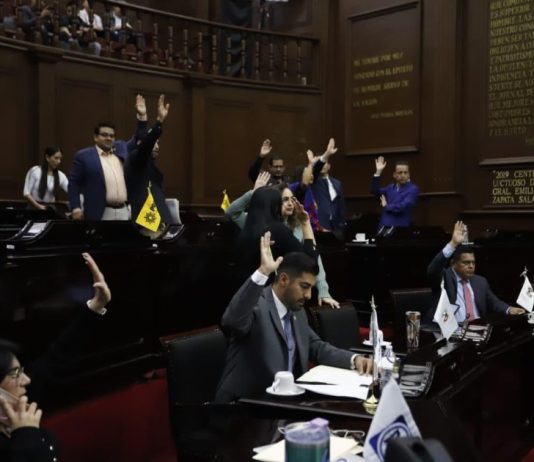 Por ley prevención y atención integral del cáncer de próstata y testicular: 76 Legislatura