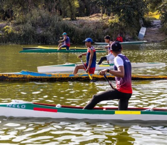 El lago de Pátzcuaro vibrará con las tradicionales regatas de canotaje