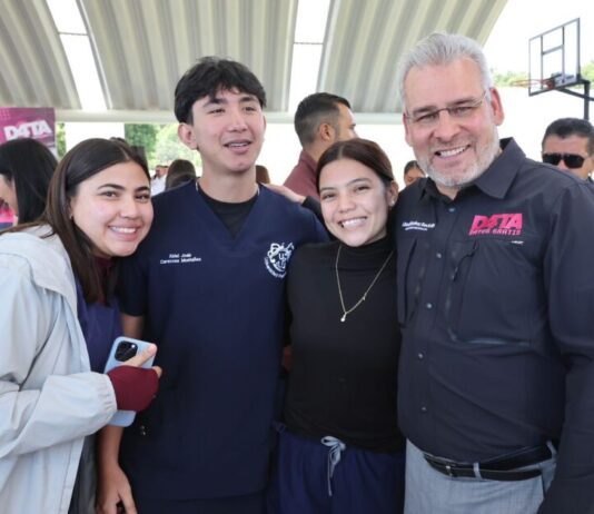 Convoca Bedolla a jóvenes de Uruapan a conectarse gratis a internet con Programa Data