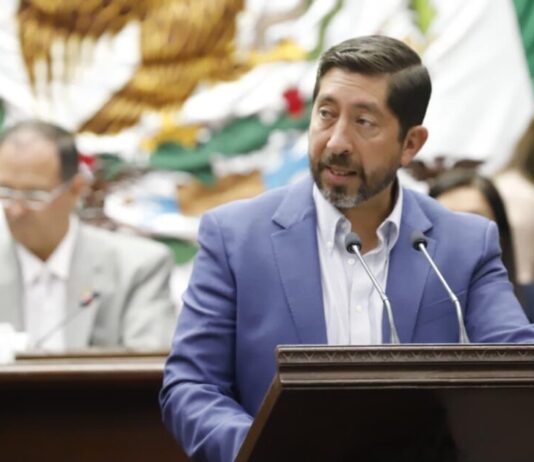 Aprueba el Congreso reforma integral en salud mental; reconocen a médicos internos y residentes como población prioritaria: Abraham Espinoza Villa