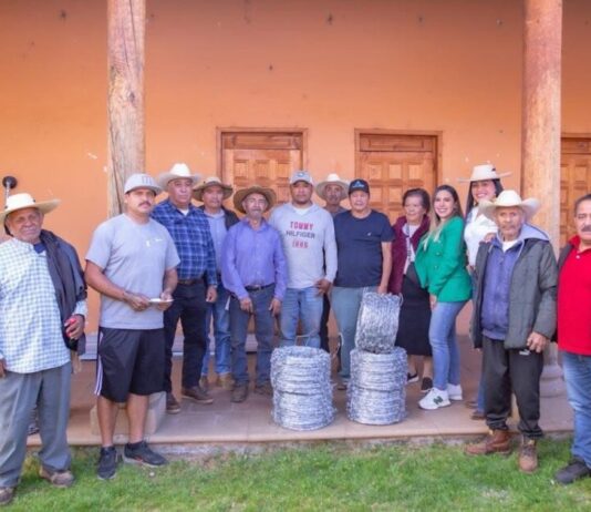 Dayana Pérez fortalece al campo en Salvador Escalante con entrega de apoyos