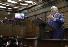 Impulsa Magaña de la Mora reforma para permitir la adopción legal de personas mayores de edad