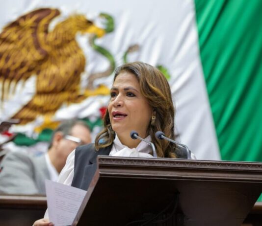 Fabiola Alanís propone actualizar la Ley garantizar transporte público seguro para las mujeres en Michoacán
