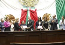 Congreso del Estado entrega condecoración Mujer Michoacana a Juana Bravo y Adriana Contreras