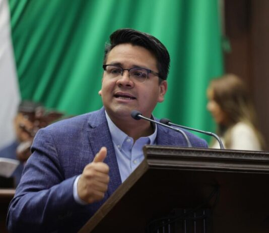Toño Carreño, desde tribuna, plantea que una reforma electoral debería contemplar la anulación de comicios cuando algún candidato sea privado de la vida