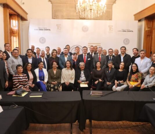Diputados de la JUCOPO se reúnen con integrantes del Foro de Colegio de Profesionistas de Michoacán