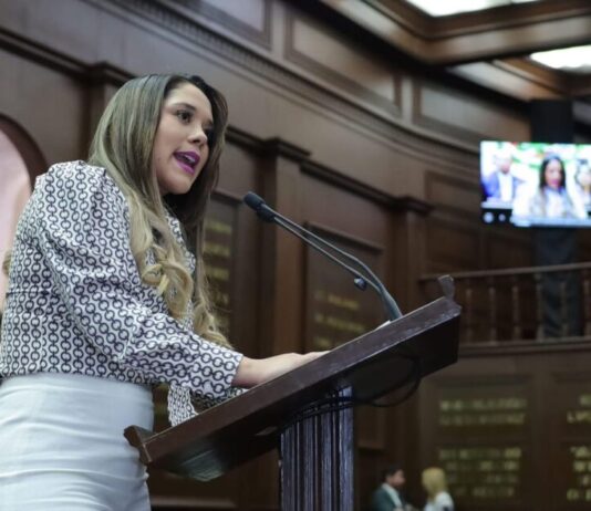 Desde tribuna, Xóchitl Ruiz plantea necesidad de reformar marco jurídico en materia de justicia para adolescentes