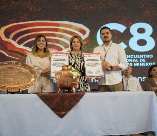 Concreta Dayana Pérez Mendoza en Cananea, Sonora alianza histórica en beneficio de artesanos del cobre