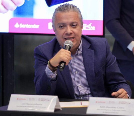 Casi 830 mil trámites de pago de refrendo vehicular acumulados hasta el momento: Luis Navarro