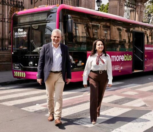 Bedolla presenta el Morebús, nuevo transporte que pone fin a más de 50 años de rezago en movilidad