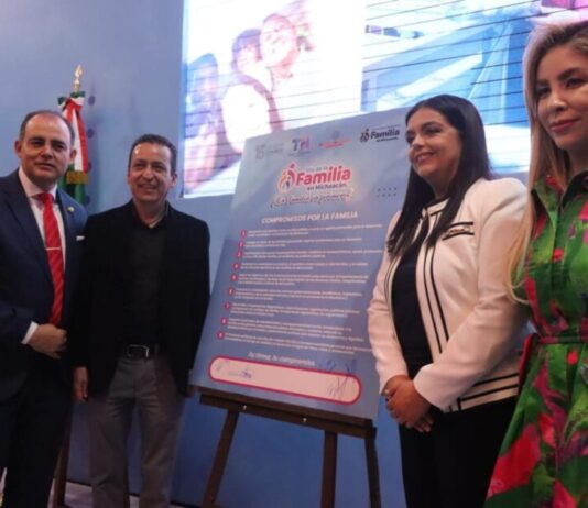 Con conferencias, conmemoran Día de la Familia en Michoacán en Congreso del Estado