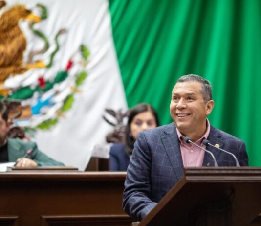 Barragán propone regular a influencers