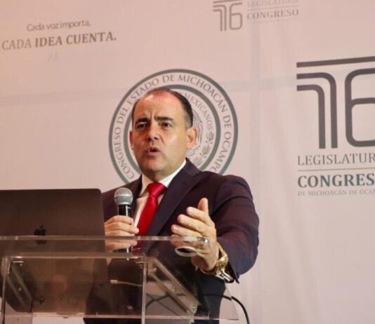 Destaca Baltazar Gaona cumplimiento total de municipios en Cuenta Pública 2025 y llama a autogobiernos a sumarse