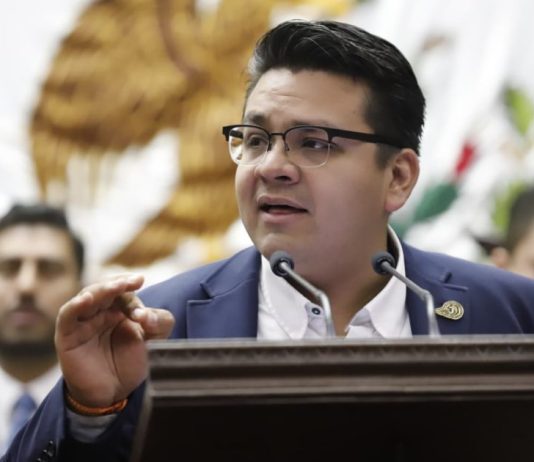 Tras presentación de iniciativa en materia electoral, Toño Carreño sostiene que antes y después de la elección los votos ciudadanos deben valer lo mismo