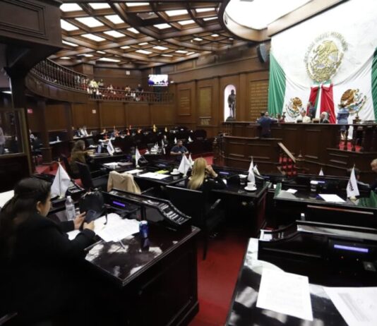 76 Legislatura actualiza reglamento del Parlamento Juvenil Incluyente