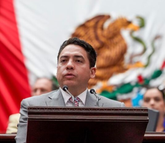 Presenta Iván Vera iniciativa de Ley de Juicio Político para fortalecer la rendición de cuentas en Michoacán