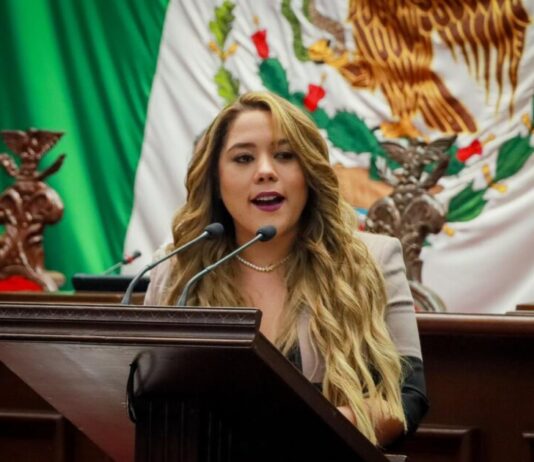 Desde Tribuna, Xóchitl Ruíz llama a dignificar salarios y condiciones laborales de las fuerzas de seguridad