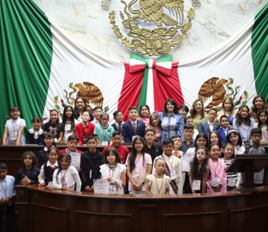 Congreso del Estado aproba reforma impulsada por Vanhe Caratachea para garantizar que la infancia tenga voz en los ayuntamientos