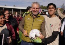 Disponibles 48 canchas de fútbol 7 para el Mundialito Escolar en Michoacán: Bedolla