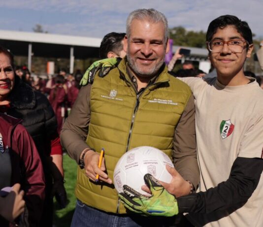 Disponibles 48 canchas de fútbol 7 para el Mundialito Escolar en Michoacán: Bedolla