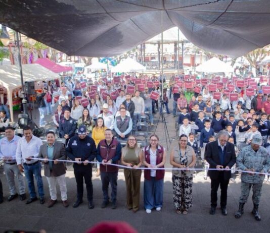 Dayana Pérez Mendoza fortalece la coordinación institucional con la Feria del Bienestar y la jornada Sí al Desarme, Sí a la Paz en Salvador Escalante