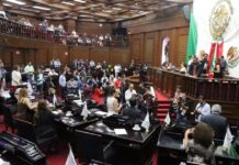 Congreso del Estado prohíbe a escuelas condicionar adquisición de uniformes, útiles o materiales educativos
