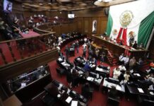Legisla Congreso del Estado para la reintegración a la vida social de los migrantes michoacanos