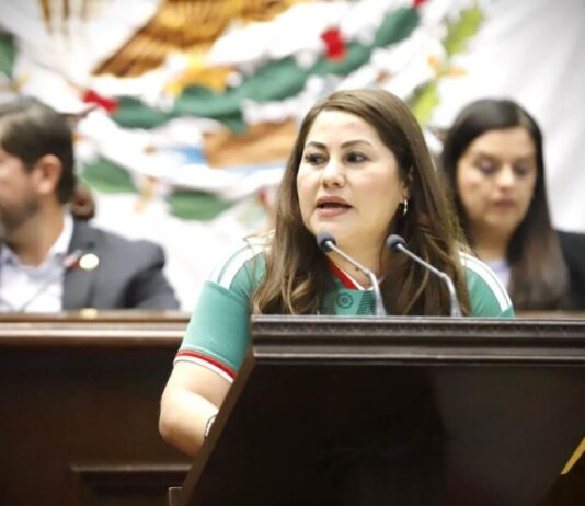 Jackie Avilés presenta iniciativa para combatir la violencia en el deporte