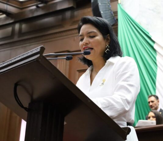 Eréndira Isauro impulsa reforma para garantizar apoyo directo a mujeres artesanas indígenas de Michoacán
