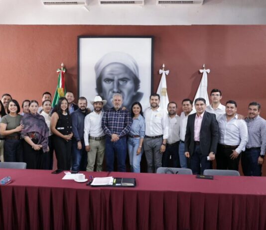 Bedolla y alcaldes del PRD trazan ruta para impulsar obras públicas en sus municipios