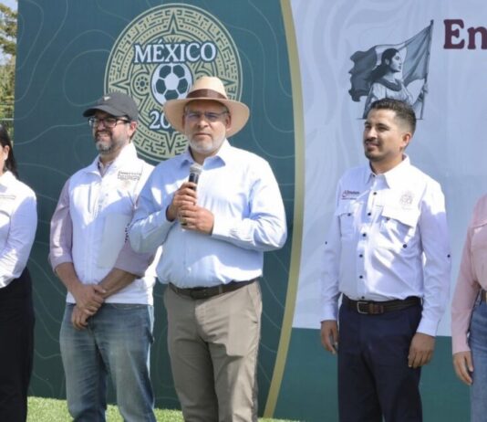 Yurecuaro se suma al «Mundial Social» con nueva cancha de futbol: Bedolla