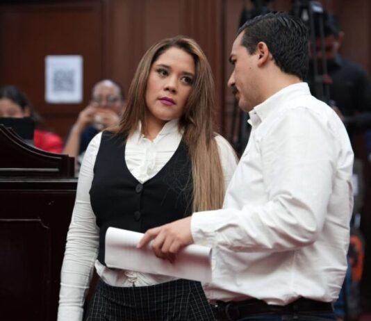 Desde tribuna, Xóchitl Ruiz pide atención digna y humana en hospitales del IMSS en Michoacán