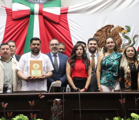 Tras entrega de Reconocimiento al Mérito Ambiental, Octavio Ocampo remarca que ambientalistas necesitan acompañamiento y recursos ppublicos