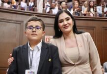 Reconoce Diana Espinoza participación de niños y niñas en el Parlamento Infantil Incluyente 2026