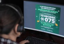 Comunicado Seimujer 094/2026 *Seimujer ofrece acompañamiento integral y seguro para la interrupción del embarazo* • _A través de la línea Tú Decides 075, el Whatsapp 443 847 62 81 y el teléfono de emergencia 443 321 46 47, la dependencia brinda orientación_ *Morelia, Michoacán, 6 de julio de 2026.-* Desde la Secretaría de Igualdad Sustantiva y Desarrollo de las Mujeres Michoacanas (Seimujer) se respalda el derecho de las mujeres a decidir de forma libre, informada y segura sobre su cuerpo y su futuro. Por ello, se ofrece acompañamiento y atención integral a quienes deciden acceder a la Interrupción Legal o Voluntaria del Embarazo, así como a los Servicios de Aborto Seguro (SAS). A través de la iniciativa Tú Decides, la dependencia ofrece orientación especializada y acompañamiento a mujeres, infancias, adolescentes y personas gestantes. El programa busca garantizar el acceso a los derechos reproductivos bajo un enfoque de derechos humanos, respeto absoluto, total confidencialidad y cero estigmas. Desde las oficinas ubicadas en Batalla de la Angostura 457, en la colonia Chapultepec Sur de Morelia, así como mediante atención a distancia y a través de los Centros LIBRE en distintos municipios del estado, Seimujer ofrece orientación sobre las opciones disponibles, canalización a instituciones de salud y seguimiento antes, durante y después del proceso, para que ninguna mujer enfrente sola una decisión de esta naturaleza. La titular de Seimujer, Alejandra Anguiano, destacó que garantizar la información clara y el acompañamiento profesional es fundamental. “Decidir sobre el propio cuerpo es un acto profundamente personal y un derecho que debe ejercerse con información. Por eso, en la dependencia estamos para escuchar, orientar y acompañar cada proceso con humanidad y absoluto respeto”, expresó. La Seimujer pone a disposición la línea «Tú Decides» 075, con servicio de lunes a viernes de 9:00 a 17:00 horas, además del WhatsApp 443 847 62 81 y la línea de emergencia 443 321 46 47, donde asesoras especializadas brindan orientación, resuelven dudas y ofrecen acompañamiento integral en cualquier momento en que una mujer necesite información sobre la interrupción de un embarazo