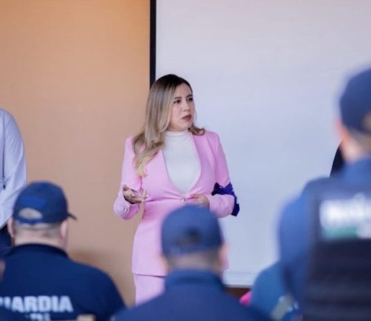 Dayana Pérez impulsa la capacitación para prevenir la violencia de género en Salvador Escalante