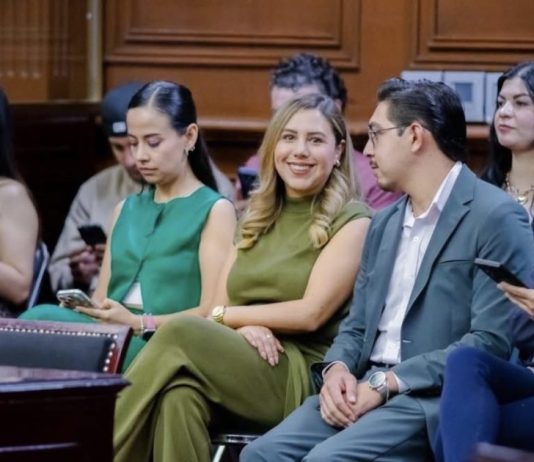 Dayana Pérez reconoce el legado ambiental de Homero Gómez durante entrega de distinción estatal