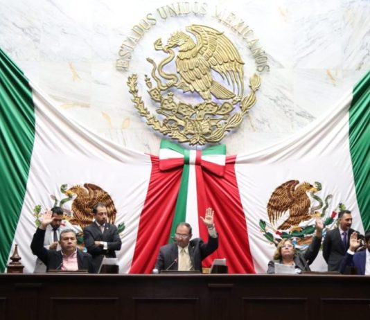 Legisladores a favor de que dependencias de gobierno cuenten con intérpretes de señas