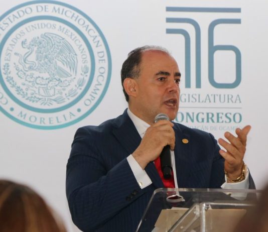 Recepción de Hugo Aguilar a una de las partes pone en duda principio de imparcialidad: Baltazar Gaona