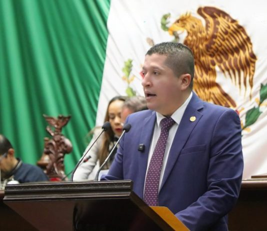 Propone Vicente Gómez homologar reformas constitucionales para asegurar derechos de las personas con discapacidad